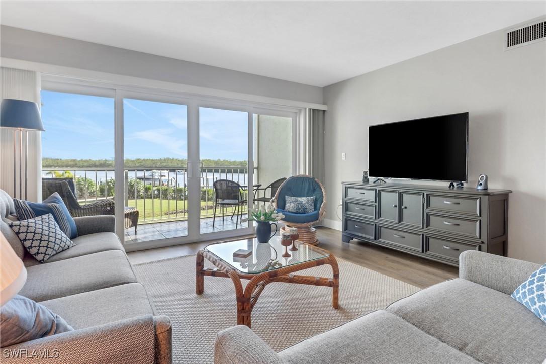 309 Goodlette-frank Rd. #A305, Naples, FL 34102