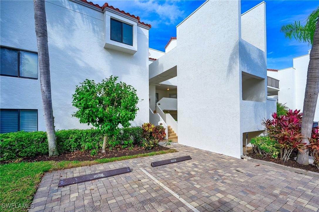 586 Beachwalk Cir. #O206, Naples, FL 34108