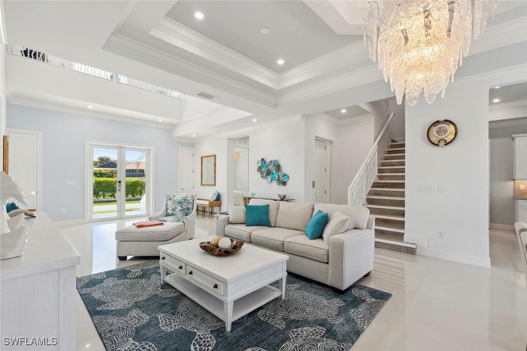 31 Manor Ter., Marco Island, FL 34145