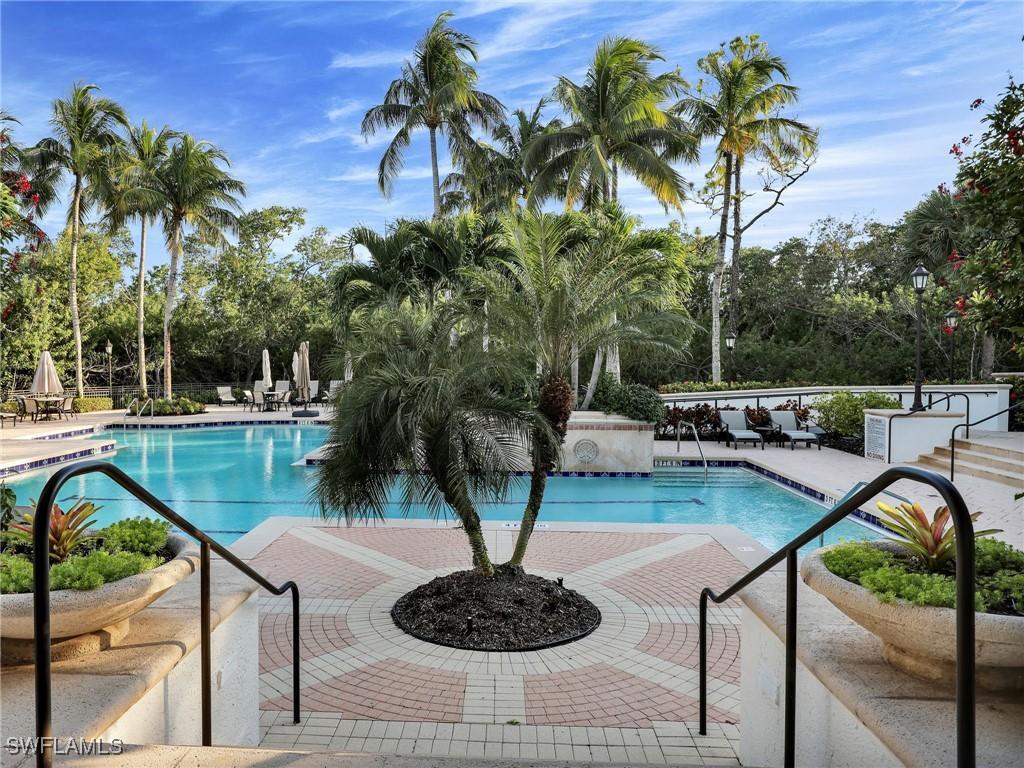 455 Cove Tower Dr. #303, Naples, FL 34110