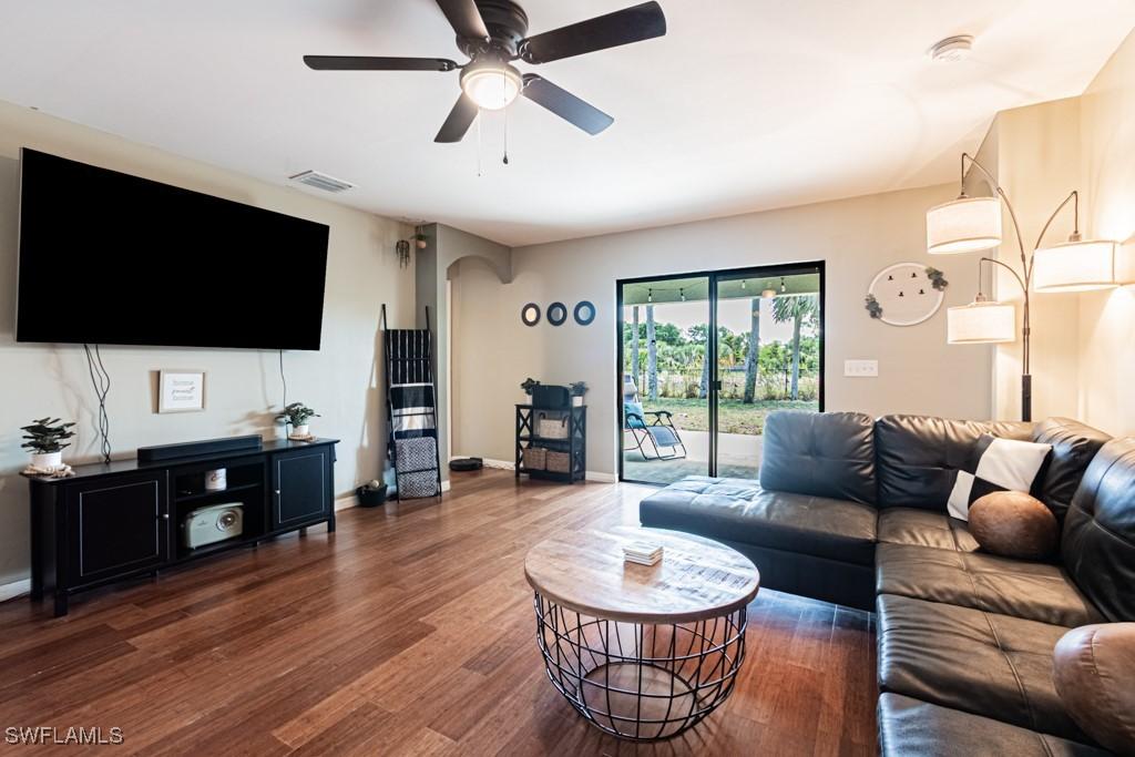 163 Shadow Lakes Dr., Lehigh Acres, FL 33974