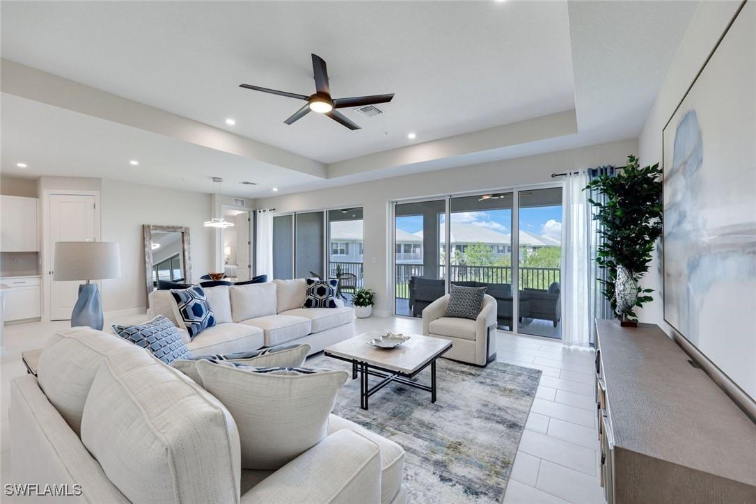 273 Indies Dr. #202, Naples, FL 34114