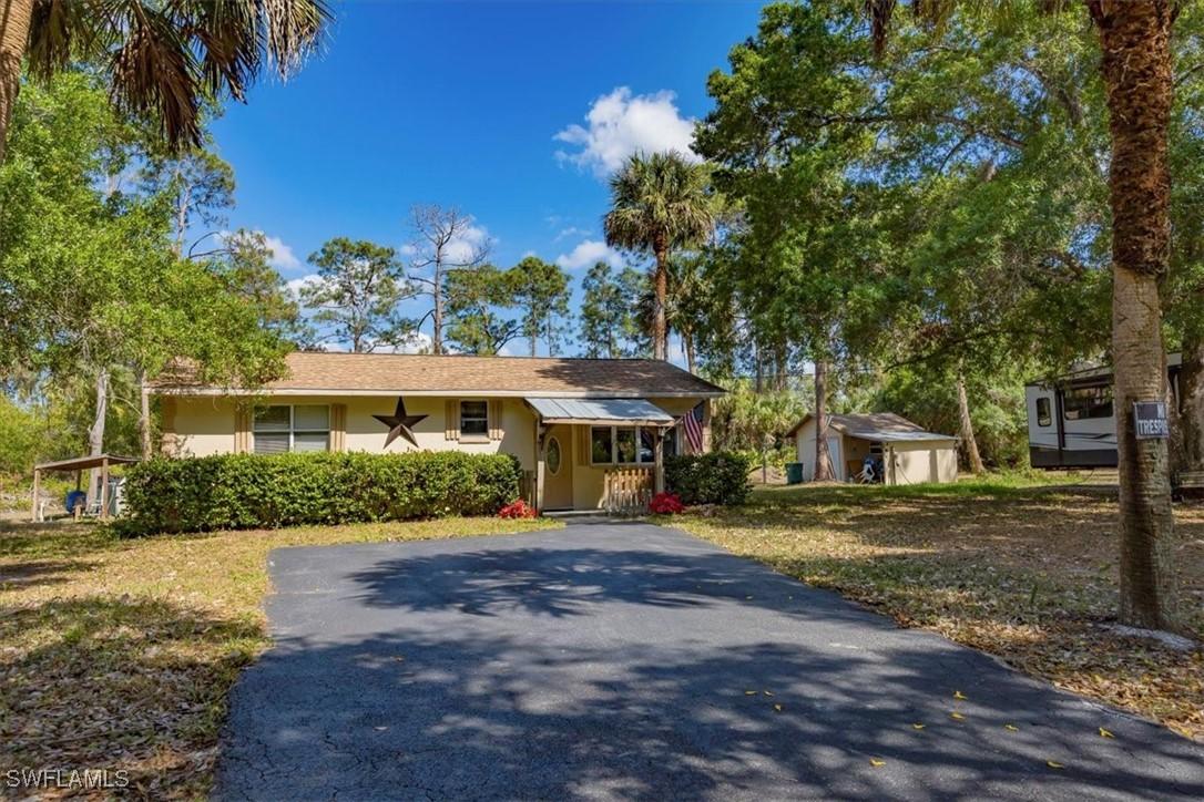 110 10th St., Naples, FL 34117