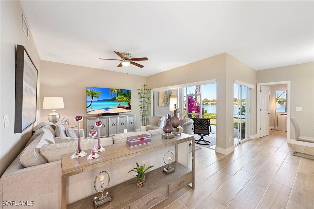 2761 Citrus Lake Dr. #H102, Naples, FL 34109