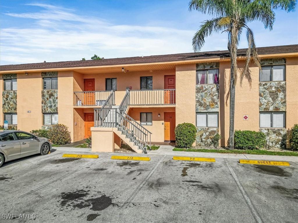 2700 Park Windsor Dr. #711, Fort Myers, FL 33901