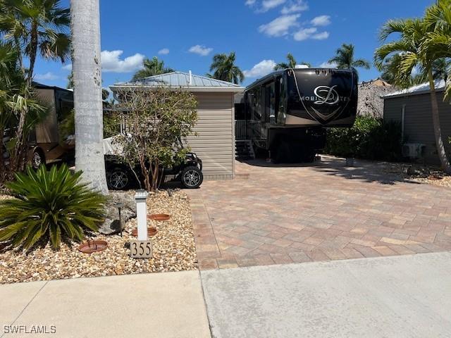 10317 Fire Flag Tr., Fort Myers, FL 33905