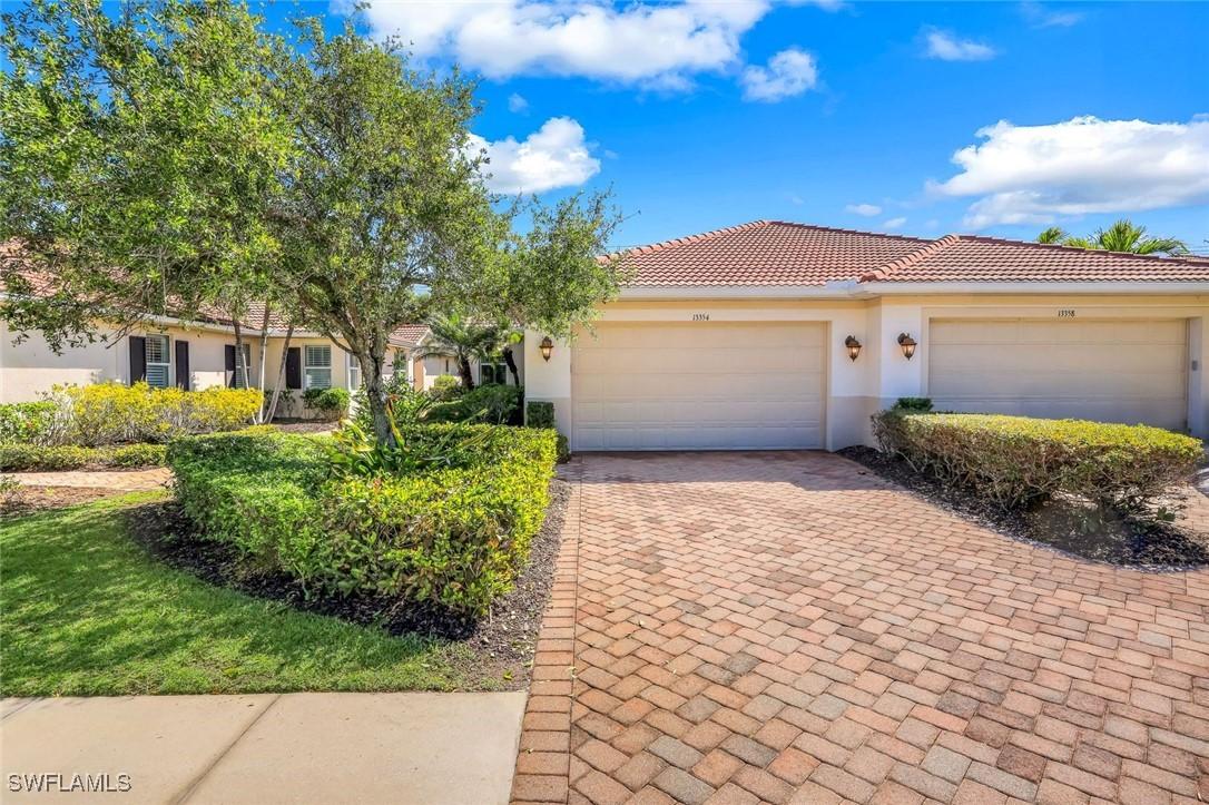 13354 Kent St., Naples, FL 34109