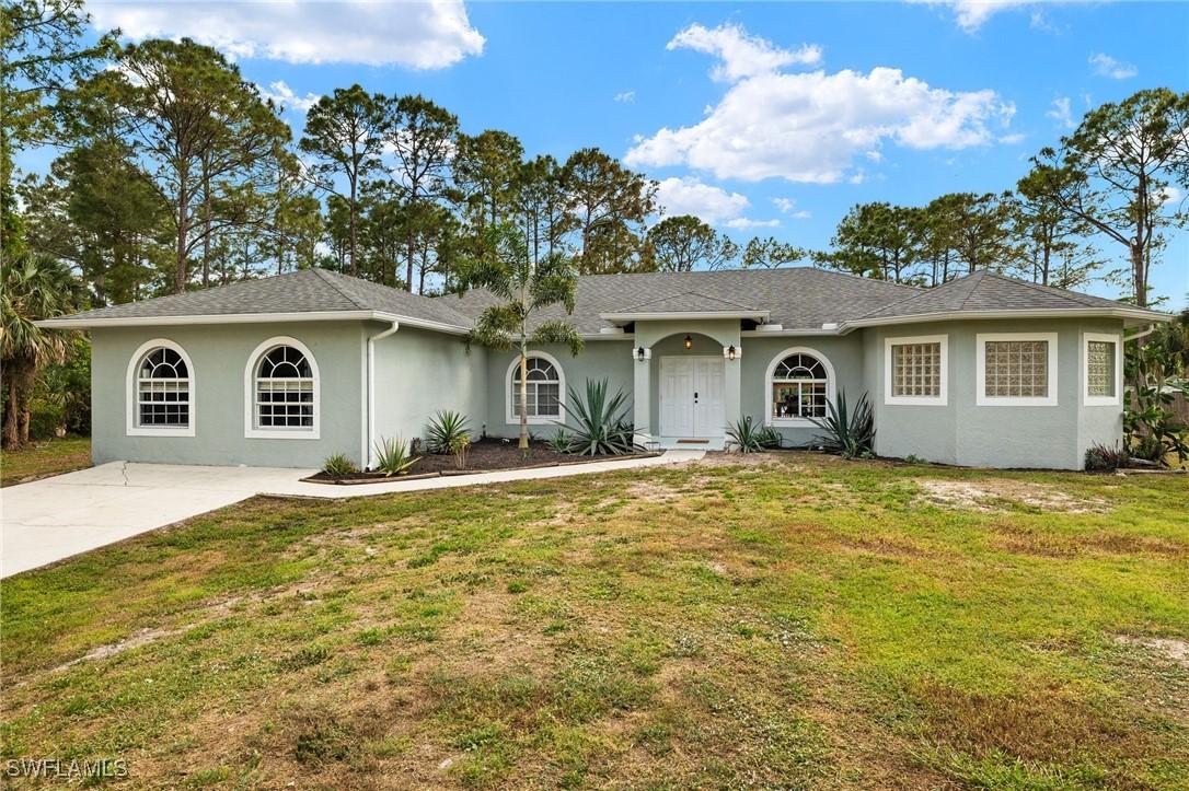 2880 10th Ave., Naples, FL 34117