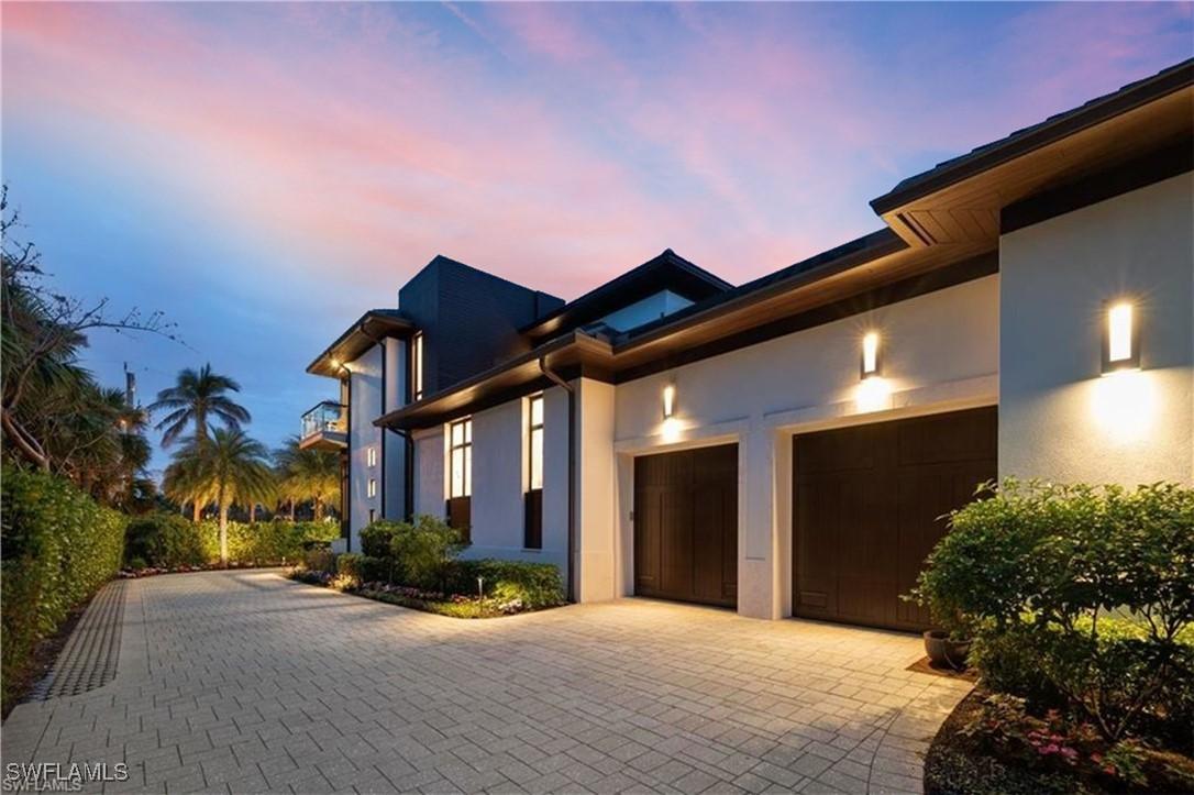 1230 Gulf Shore Blvd., Naples, FL 34102