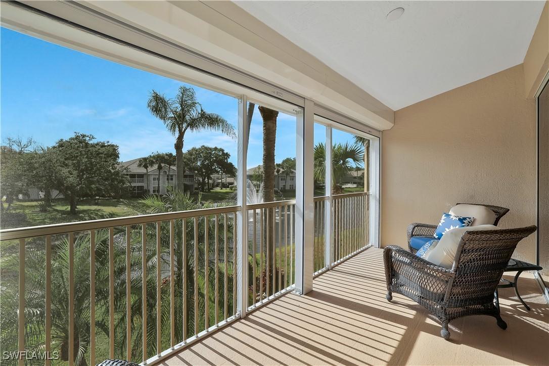 6230 Reserve Cir. #703, Naples, FL 34119