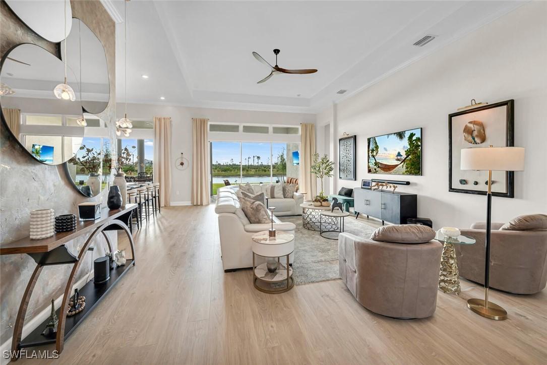 15445 Turin Dr., Naples, FL 34114
