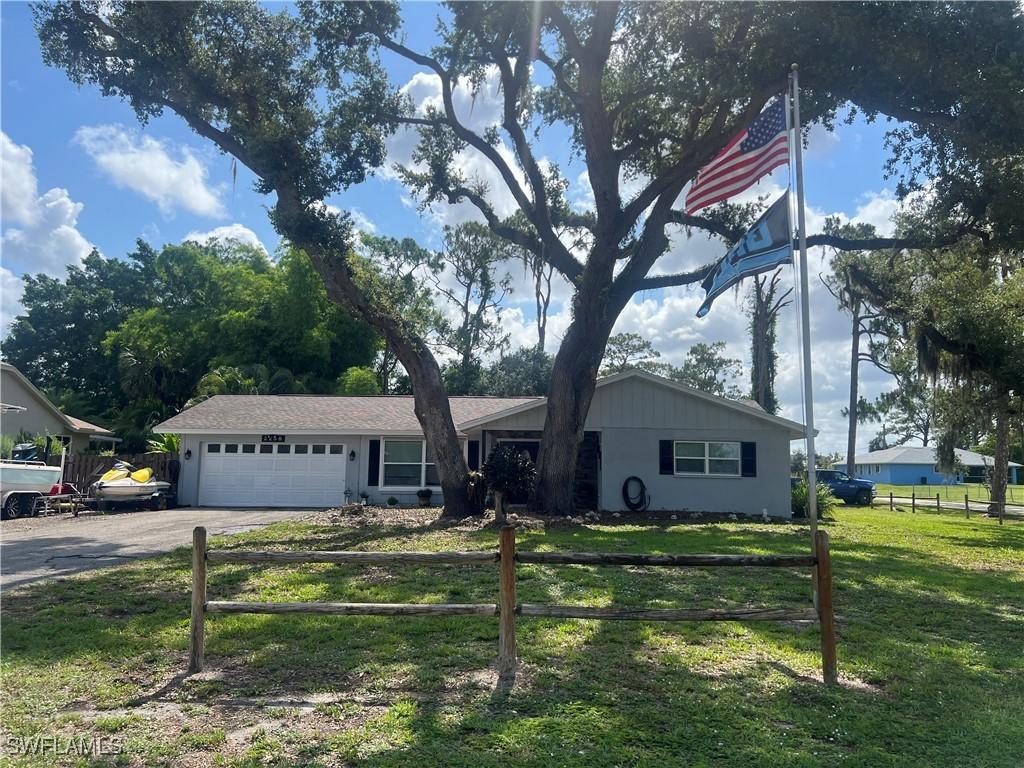 2256 River Oak Ln., Fort Myers, FL 33905