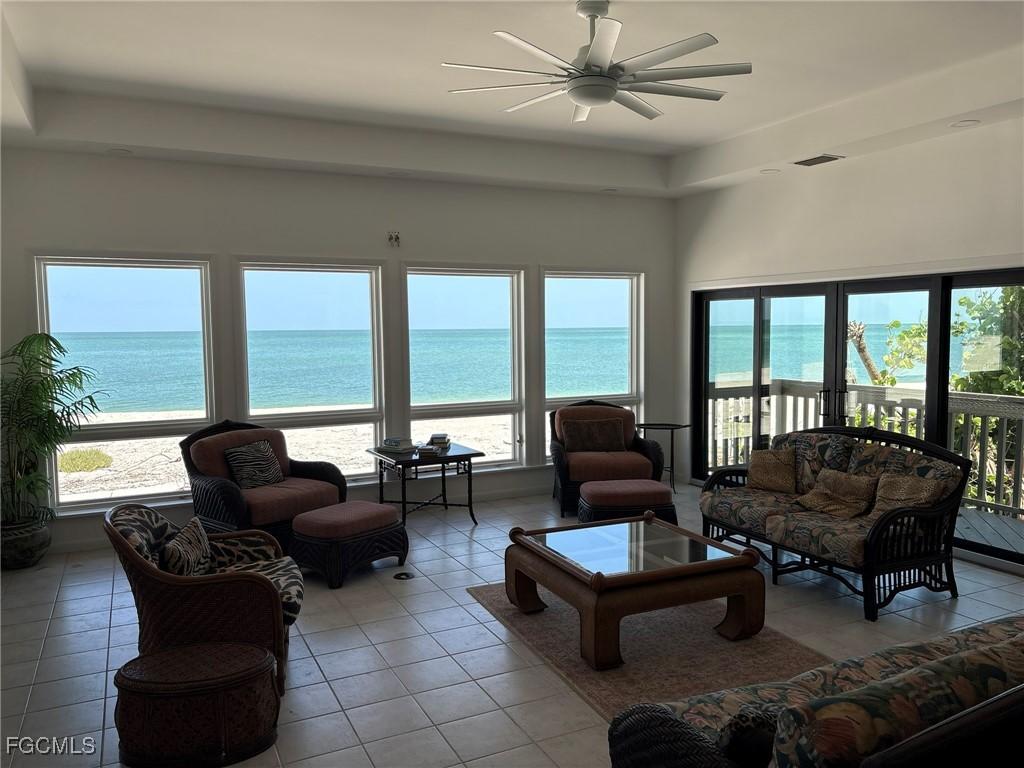 484 Gulf Bend Dr., Captiva, FL 33924