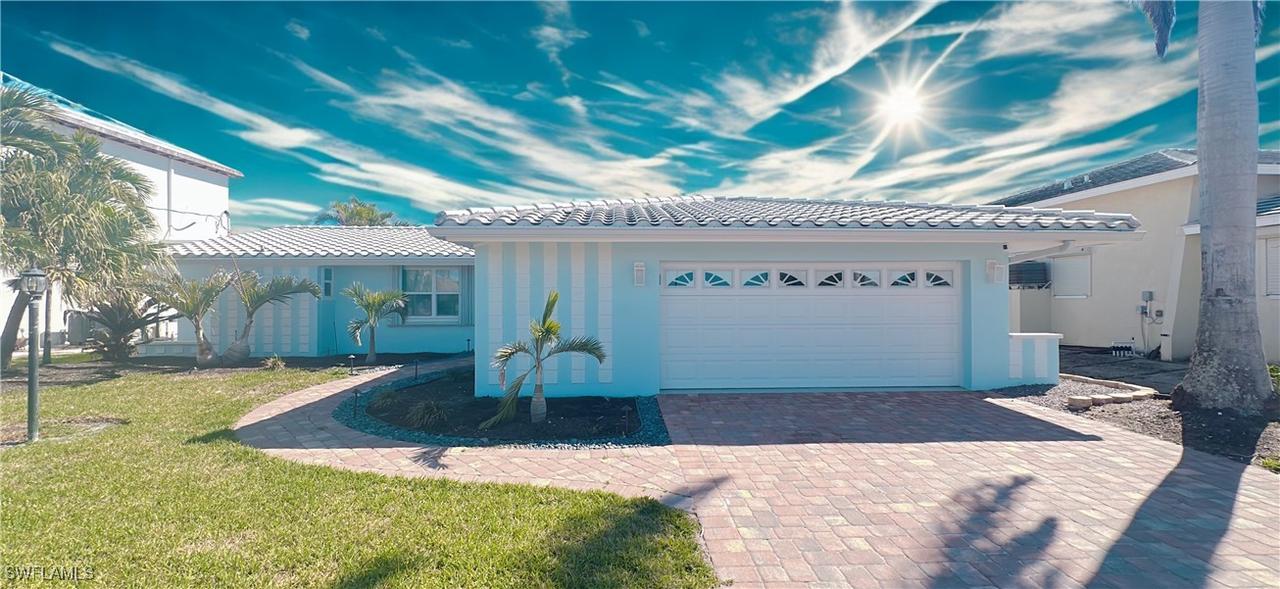11 Palmview Blvd., Fort Myers Beach, FL 33931