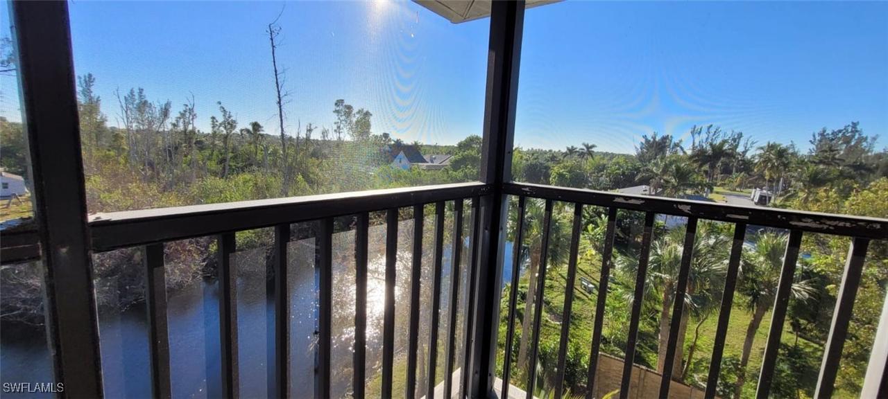 10091 Lake Cove Dr. #301, Fort Myers, FL 33908