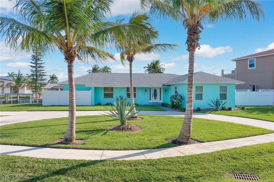 1131 Fern Ct., Marco Island, FL 34145
