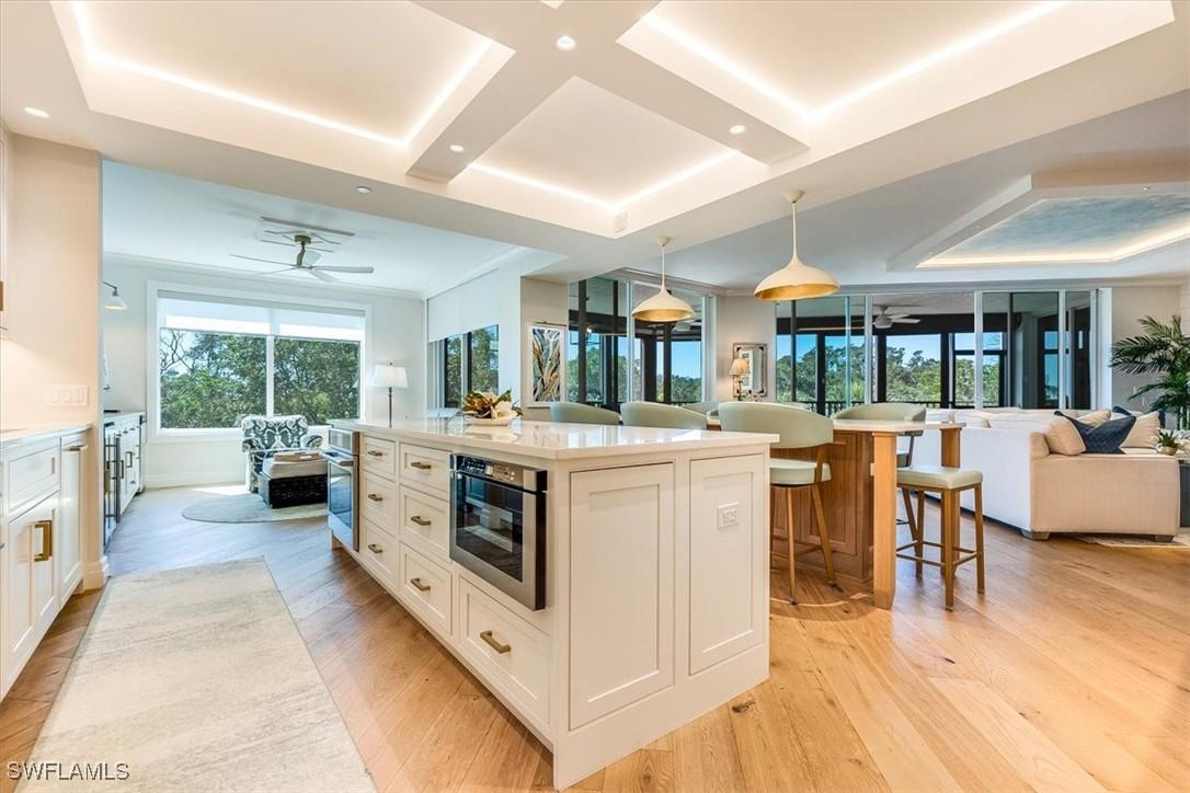 445 Cove Tower Dr. #302, Naples, FL 34110