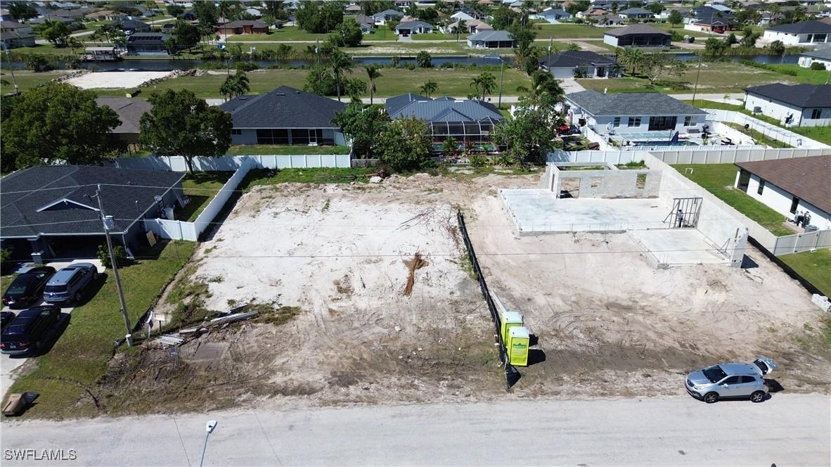 2713 NW 5th Ter., Cape Coral, FL 33993