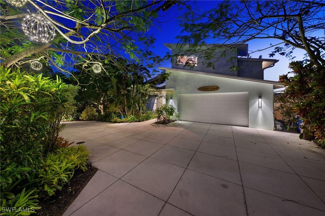 1155 12th St., Naples, FL 34102