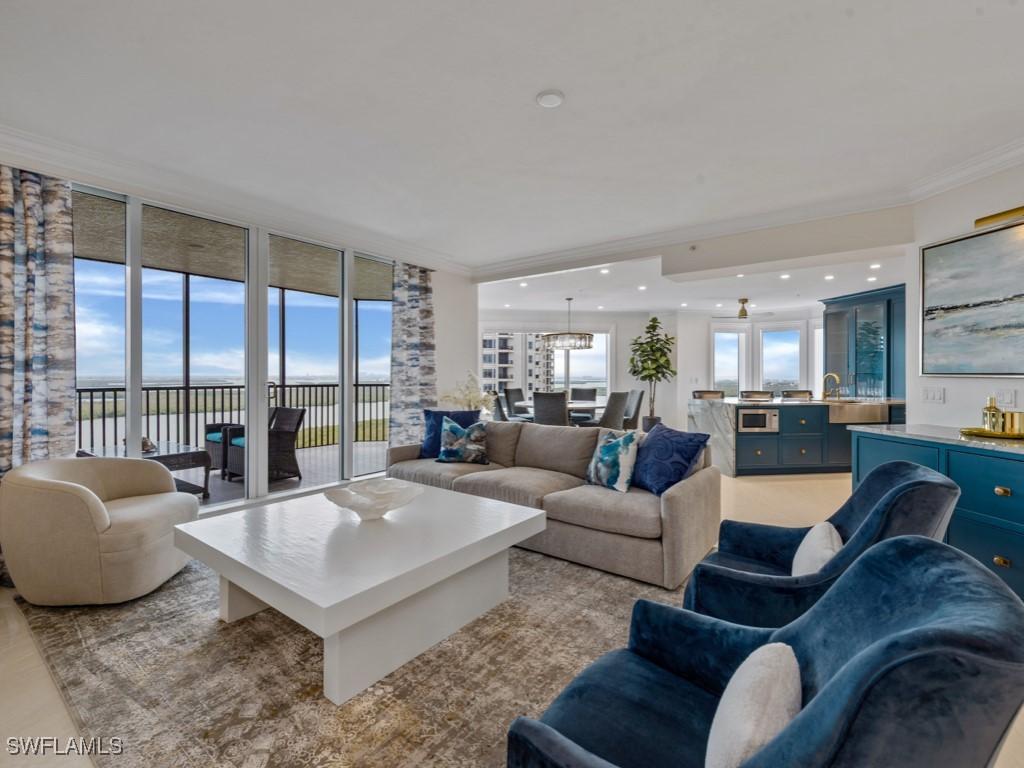 1060 Borghese Ln. #1806, Naples, FL 34114