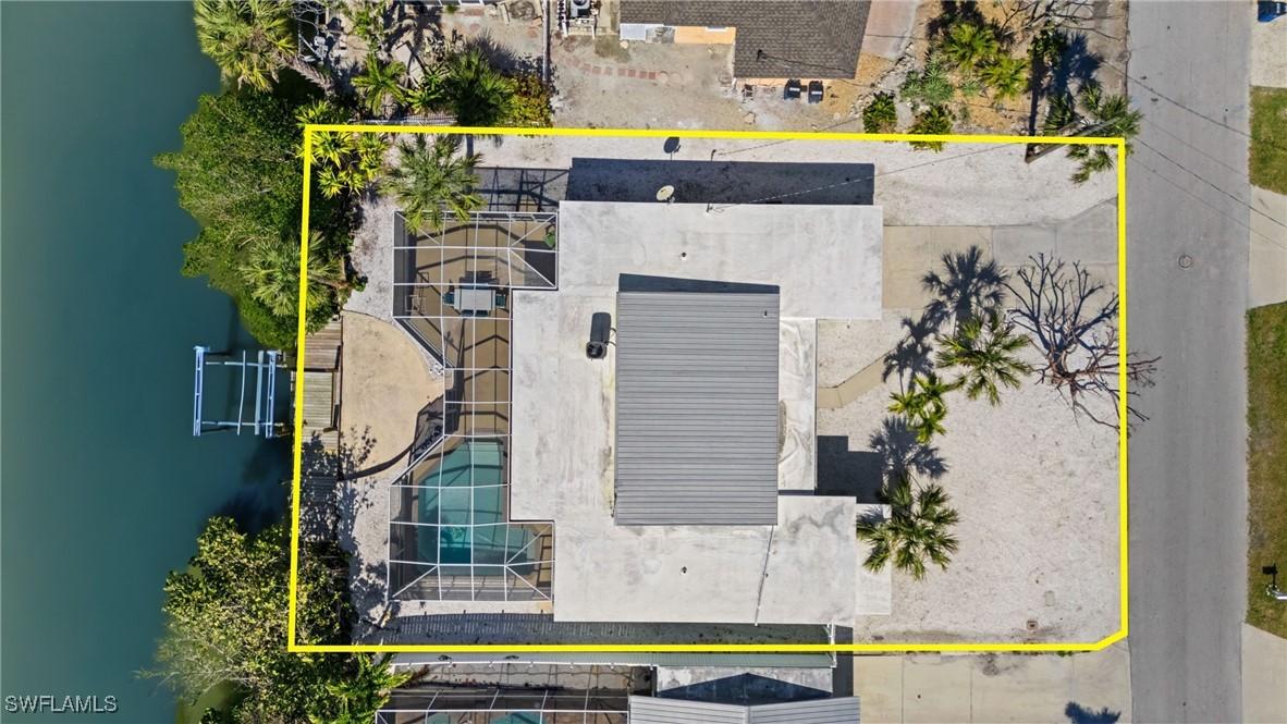 411 Connecticut St., Fort Myers Beach, FL 33931