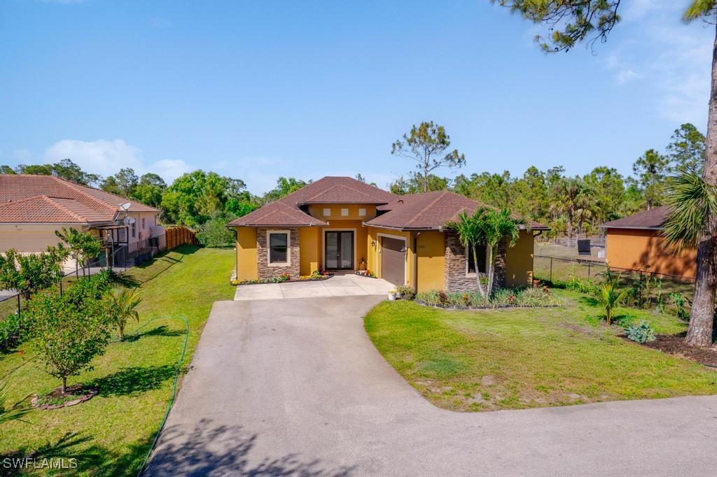 2063 24th Ave., Naples, FL 34120