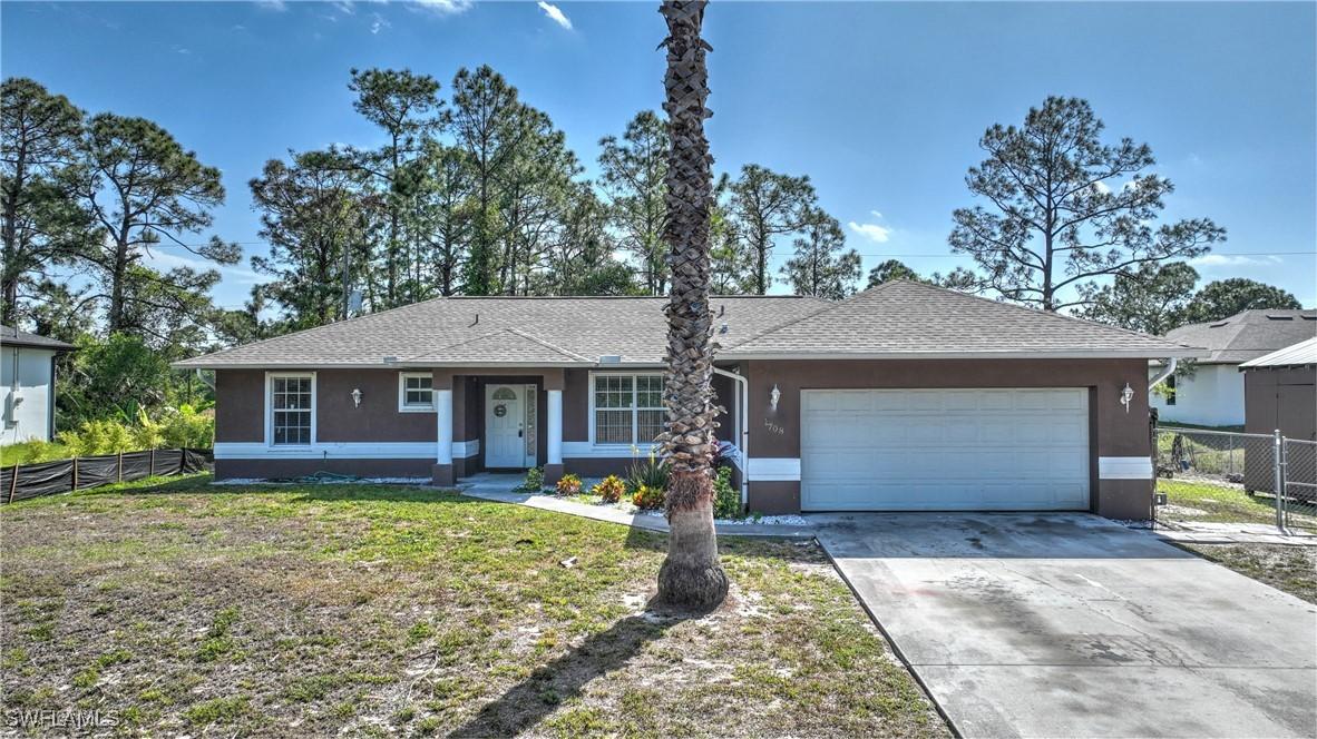 1708 Hibiscus Ave., Lehigh Acres, FL 33972