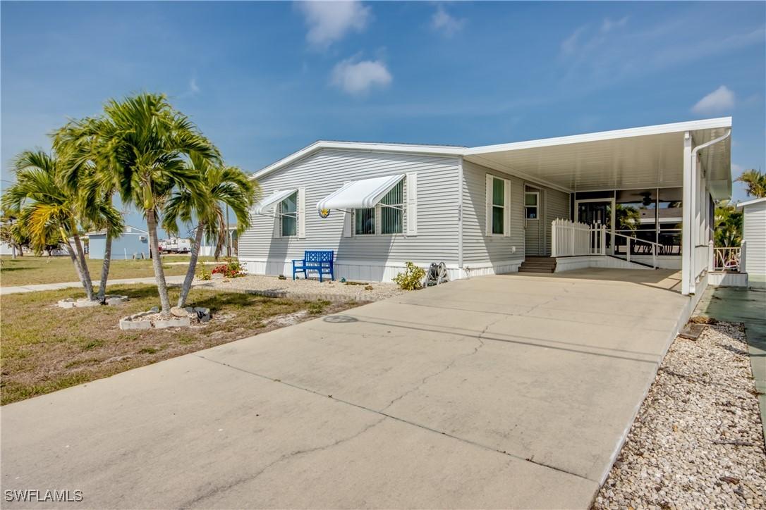 4918 Sandpiper Dr., St. James City, FL 33956
