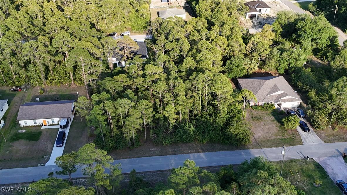 2004 Robert Ave., Alva, FL 33920