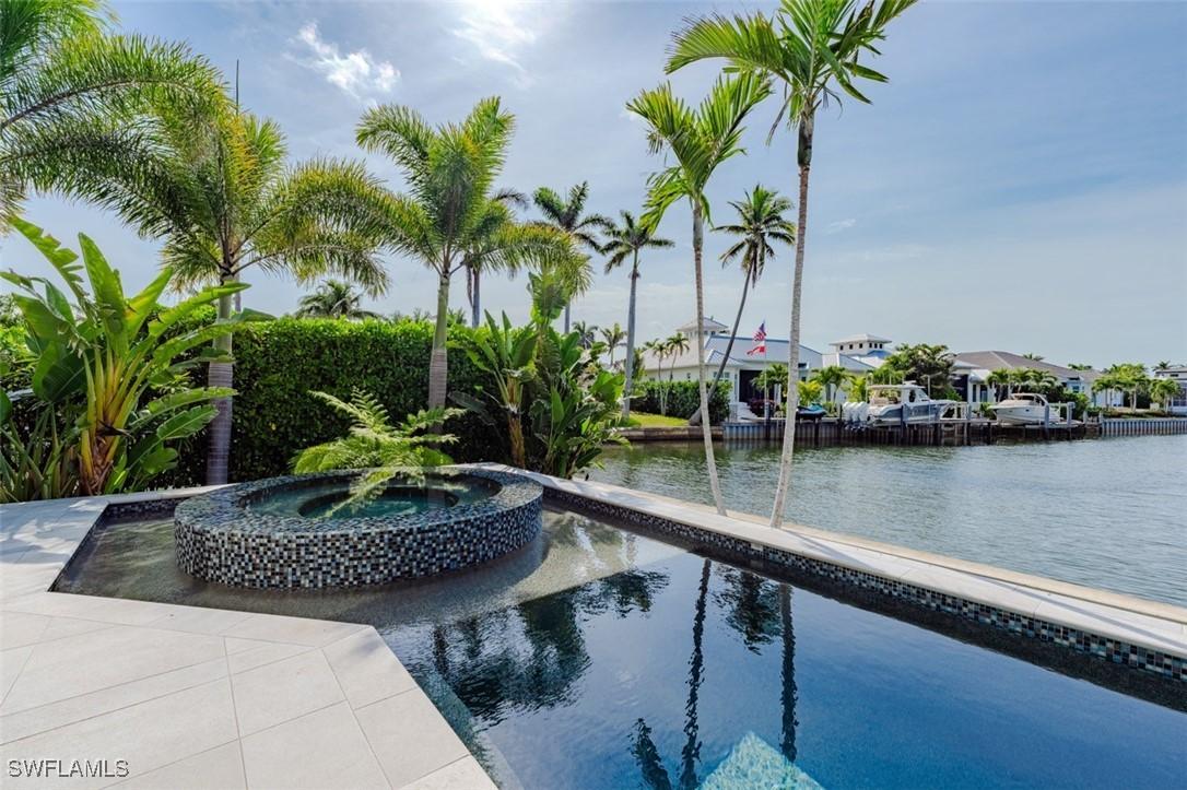 1266 Cobia Ct., Naples, FL 34102