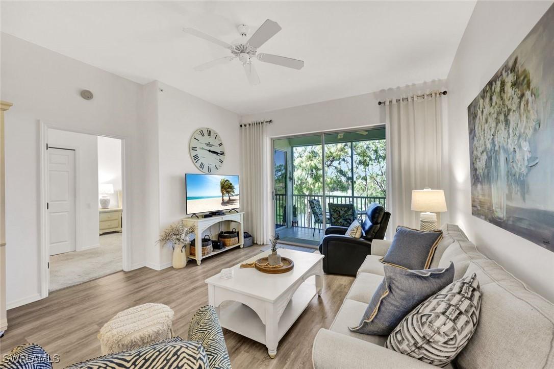 8239 Parkstone Pl. #4-305, Naples, FL 34120