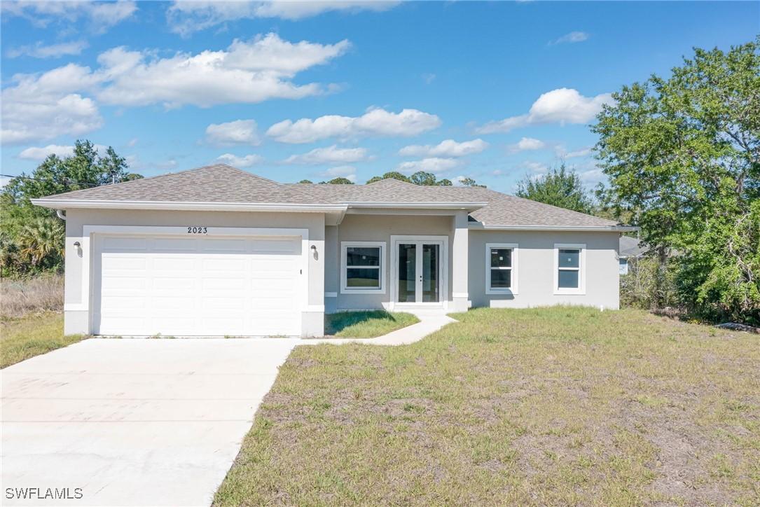 2023 Robert Ave., Alva, FL 33920
