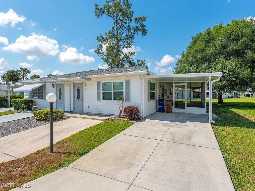 8 Desert Candle Cir., Lehigh Acres, FL 33936