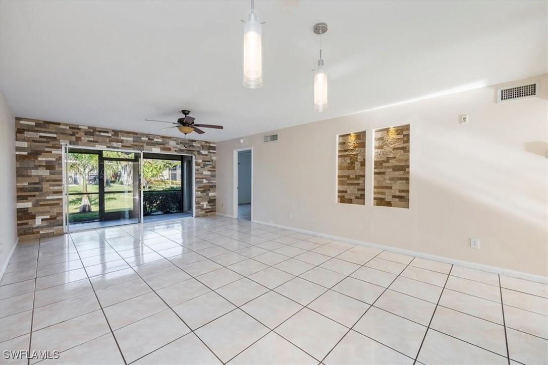 5697 Rattlesnake Hammock Rd. #C-105, Naples, FL 34113