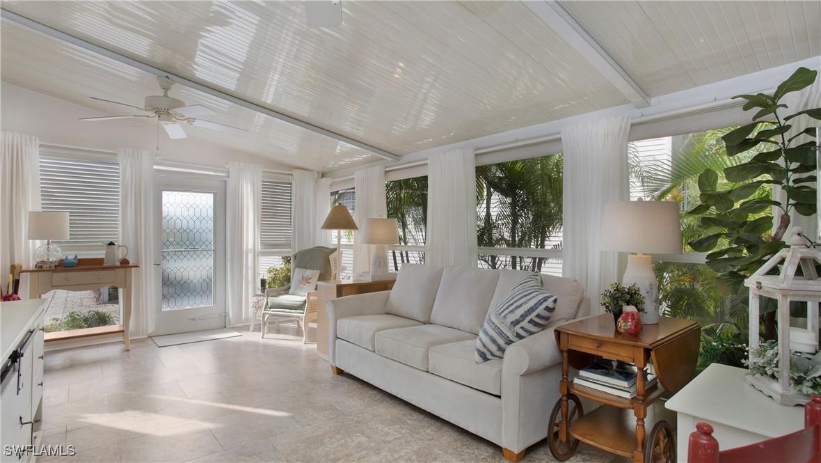 10713 Roseate Spoonbill Cir., Estero, FL 33928
