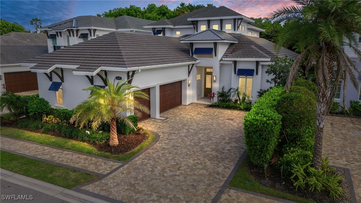 6826 Mangrove Ave., Naples, FL 34109