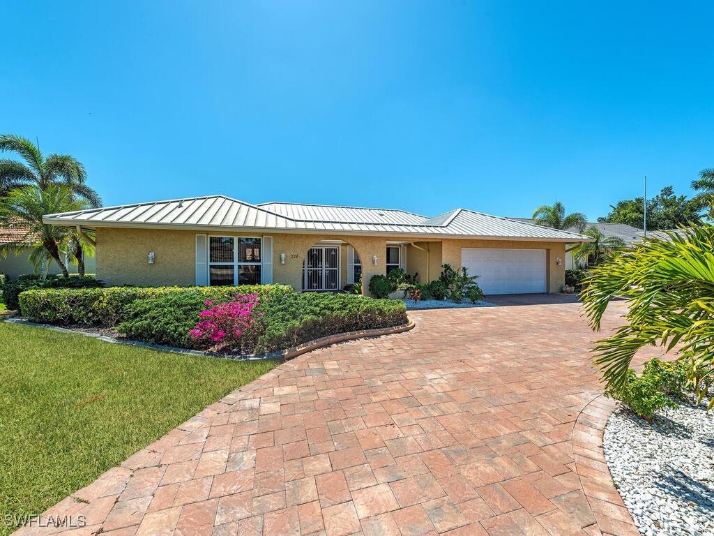 226 Torrey Pines Point, Naples, FL 34113