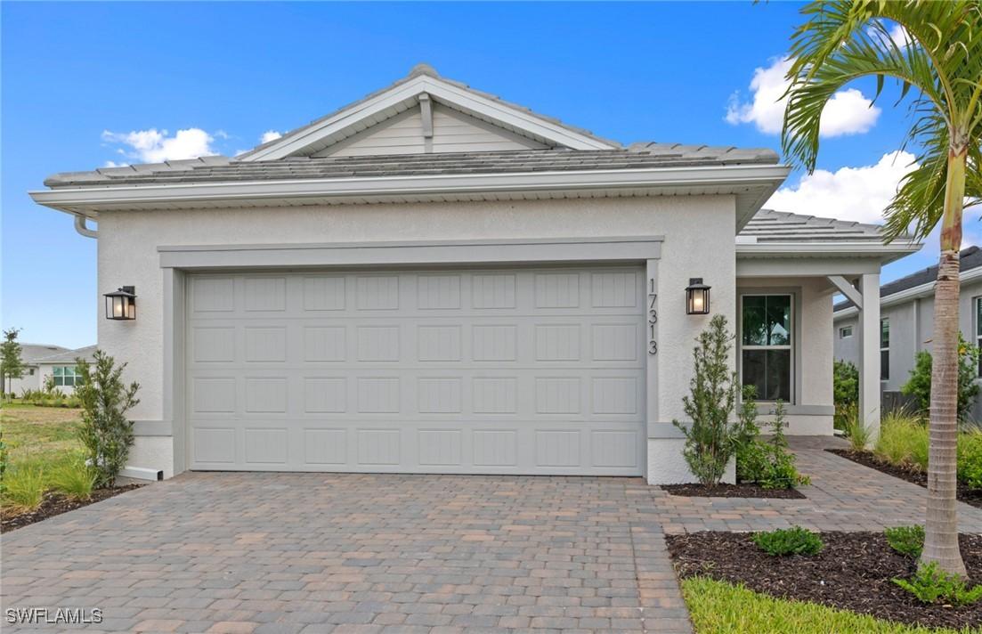 17313 Willow Tree Ln., North Fort Myers, FL 33917