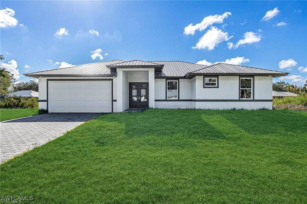 335 4th Ave., Labelle, FL 33935