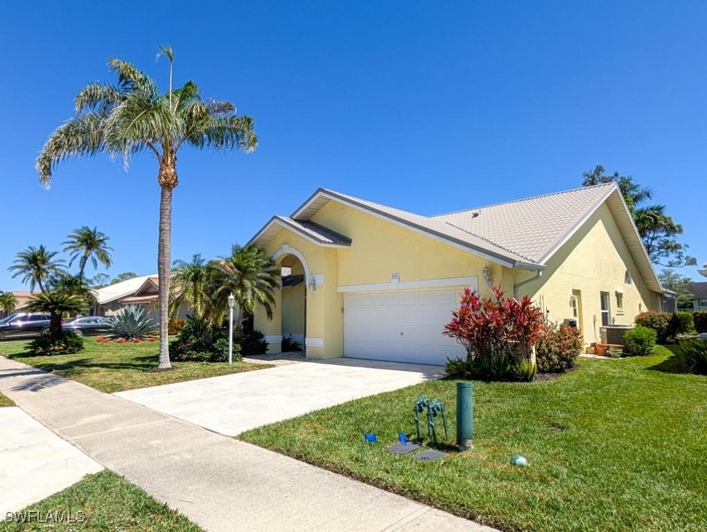 450 Countryside Dr., Naples, FL 34104
