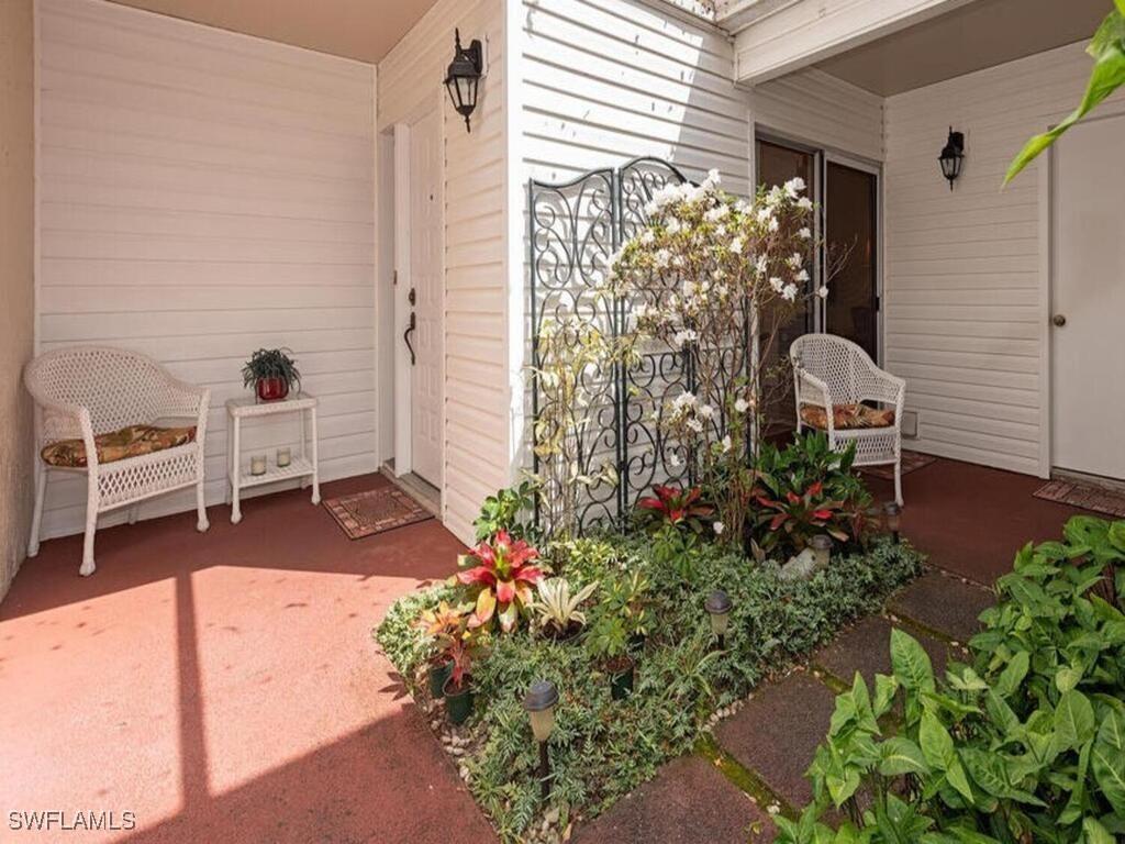 412 Bristle Cone Ln., Naples, FL 34113