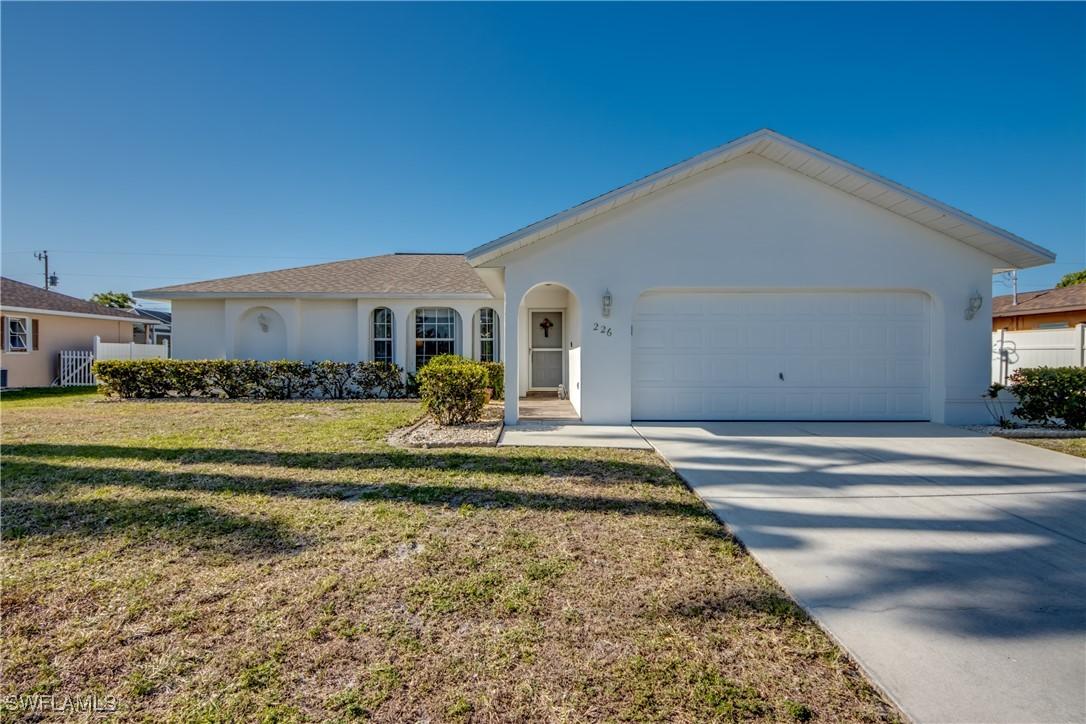 226 SE 23rd Ter., Cape Coral, FL 33990