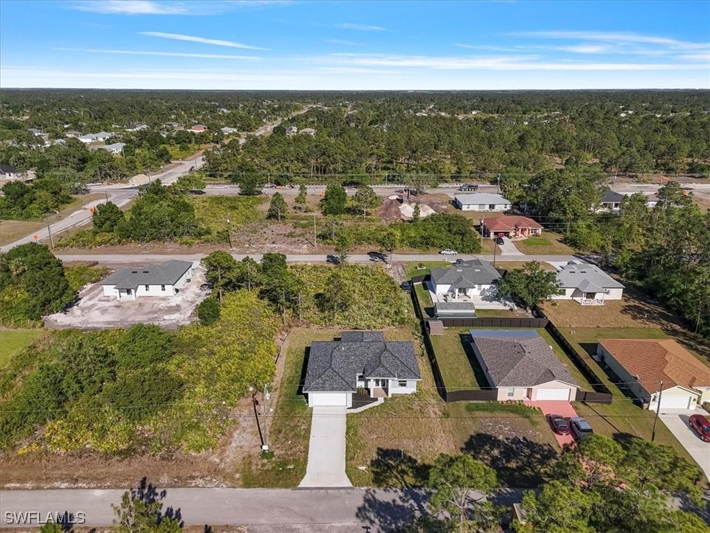 475 Lenox Ave., Lehigh Acres, FL 33974