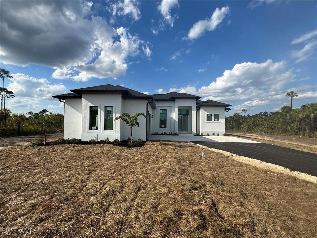 2811 36th Ave., Naples, FL 34117