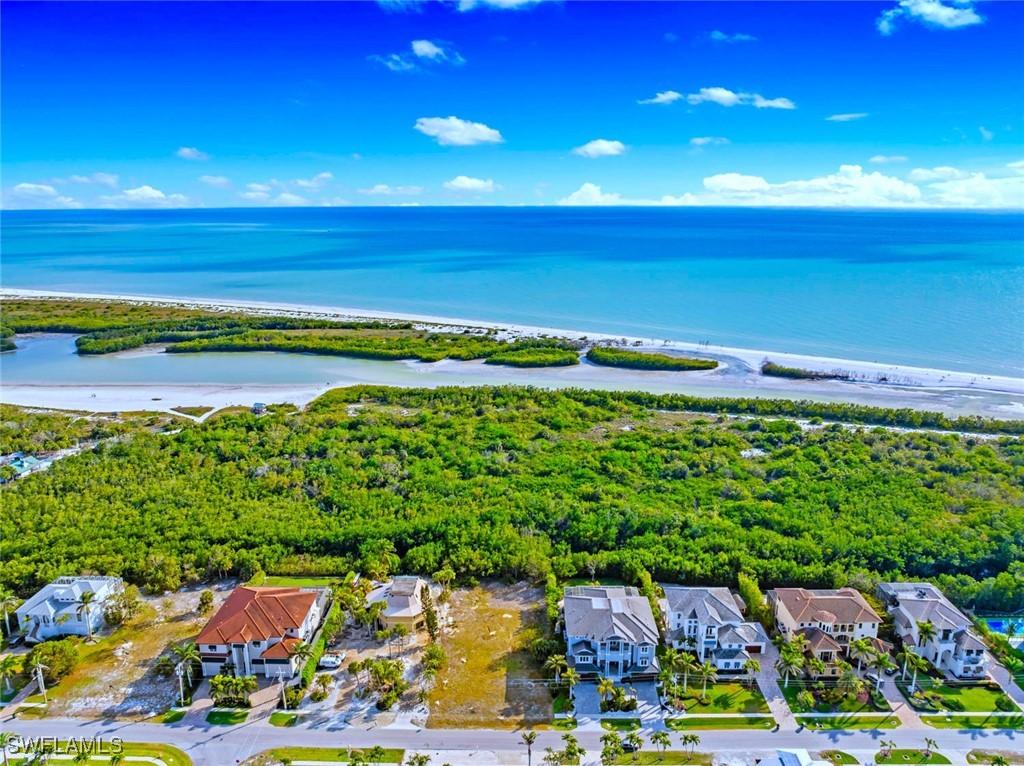 556 Spinnaker Dr., Marco Island, FL 34145