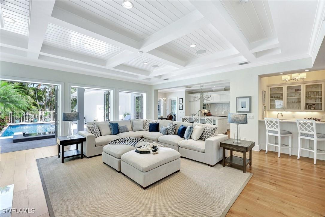 455 13th Ave., Naples, FL 34102