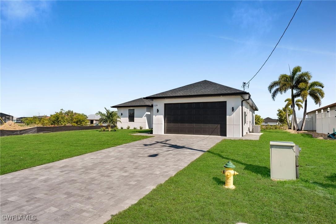 129 NE 5th Ter., Cape Coral, FL 33909