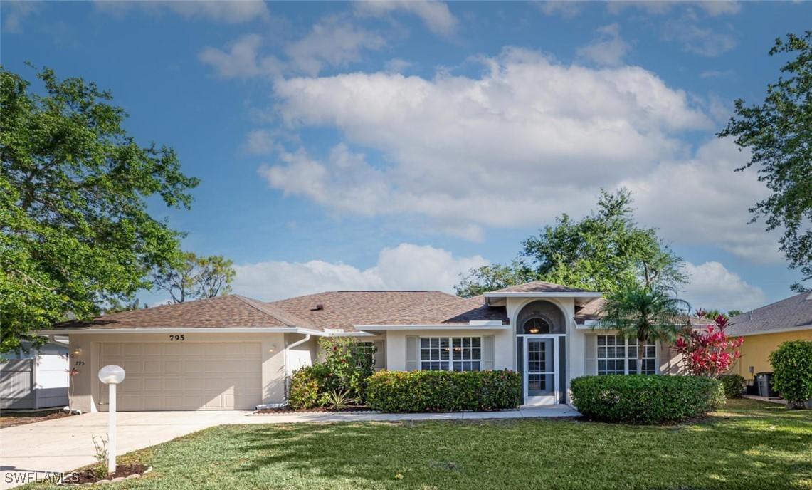 795 Charlemagne Blvd., Naples, FL 34112