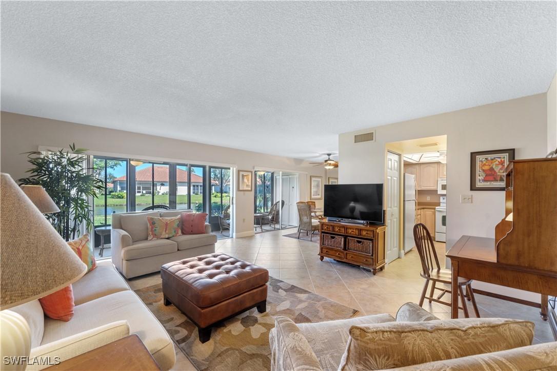 5463 Peppertree Dr. #13, Fort Myers, FL 33908