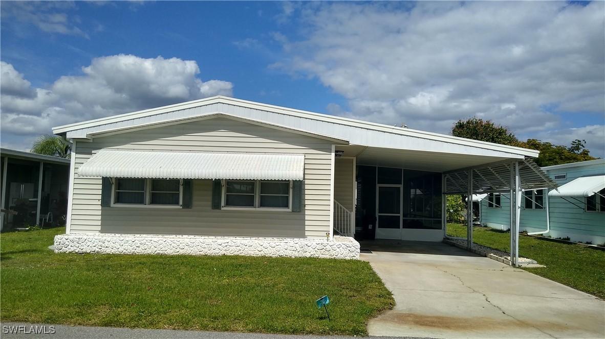 2792 Deerfield Dr., North Fort Myers, FL 33917
